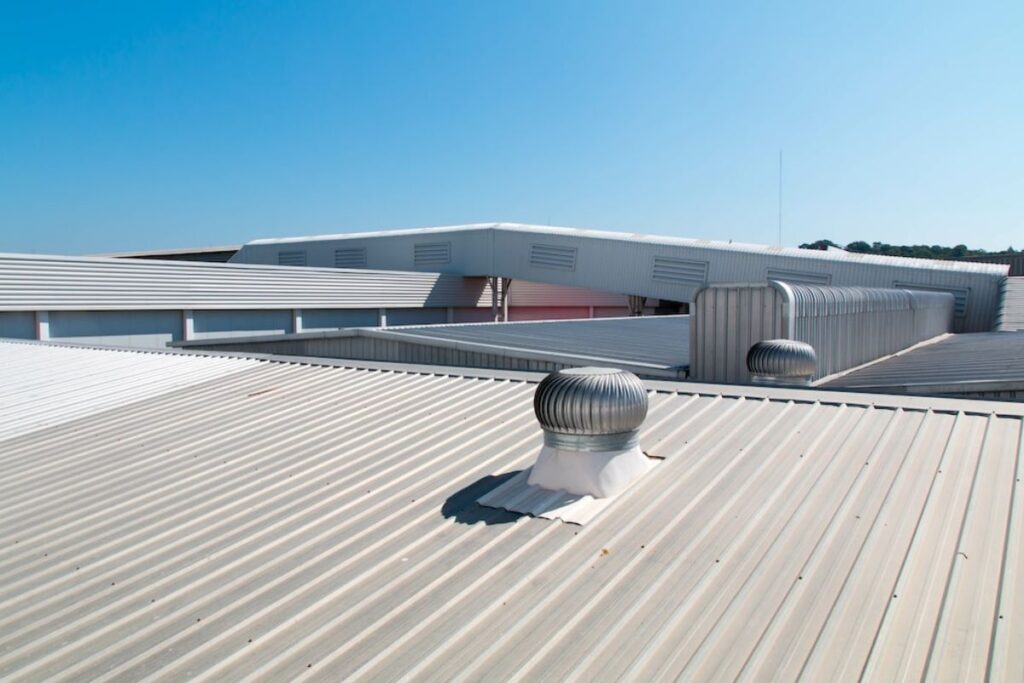 7 Different Types of Roofs for Commercial Properties